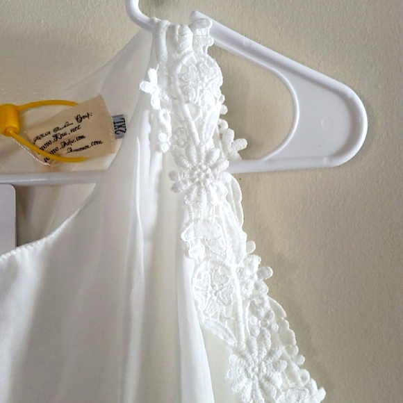 Roiii Bright White Chiffon Cold Shoulder Dress with Embroidered Trim Size 2XL - Picture 9 of 11